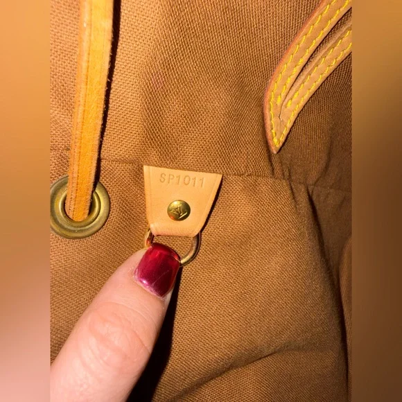 Vintage Louis Vuitton Monogram Montsouris MM Backpack - Picture 11 of 12